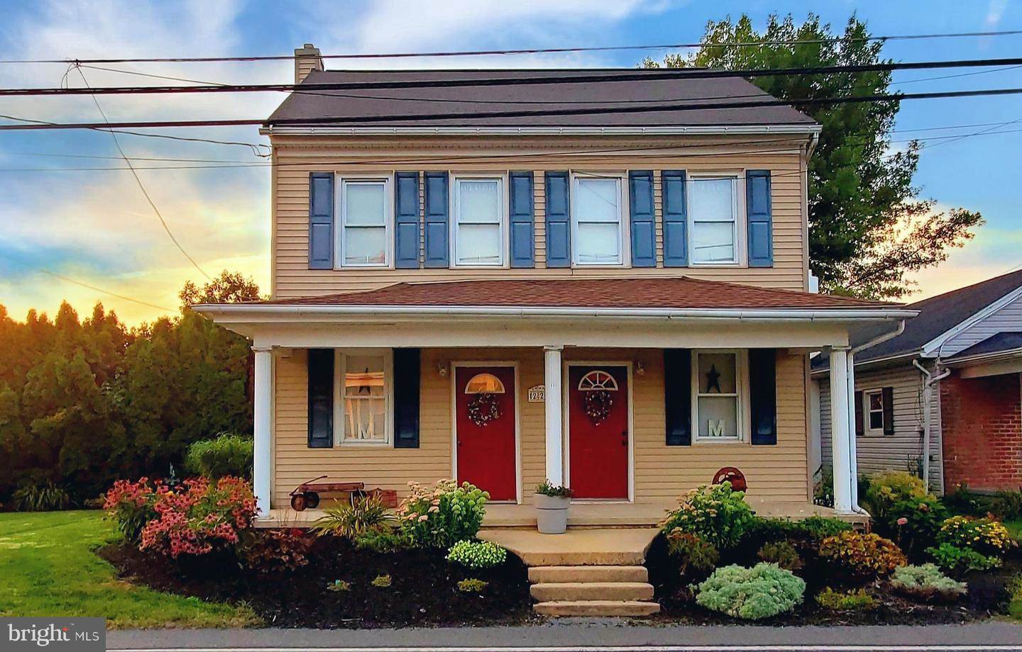 221 W Main St, Newmanstown, PA 17073