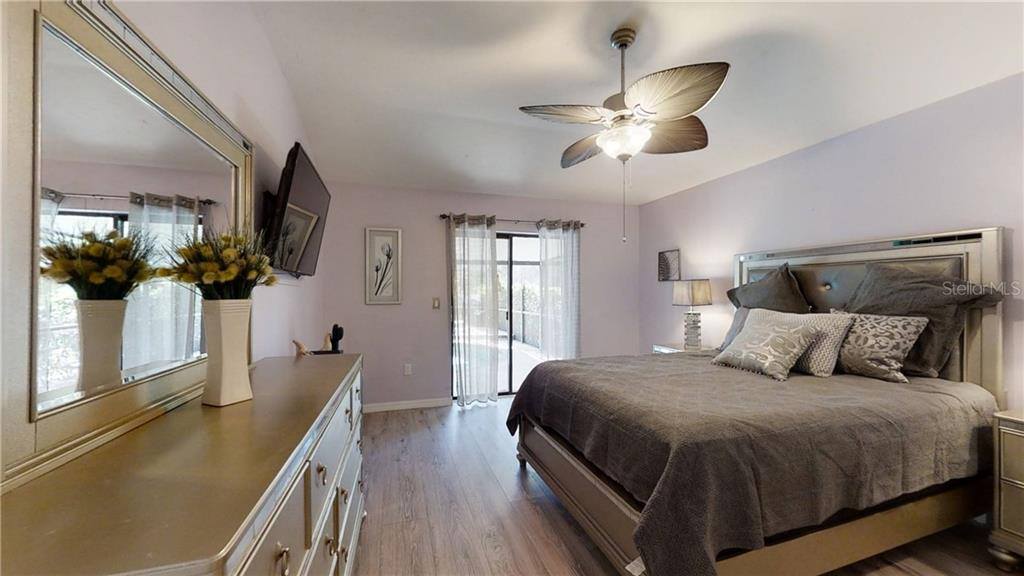 2575 Green Oak Ct, Sarasota, FL 34232