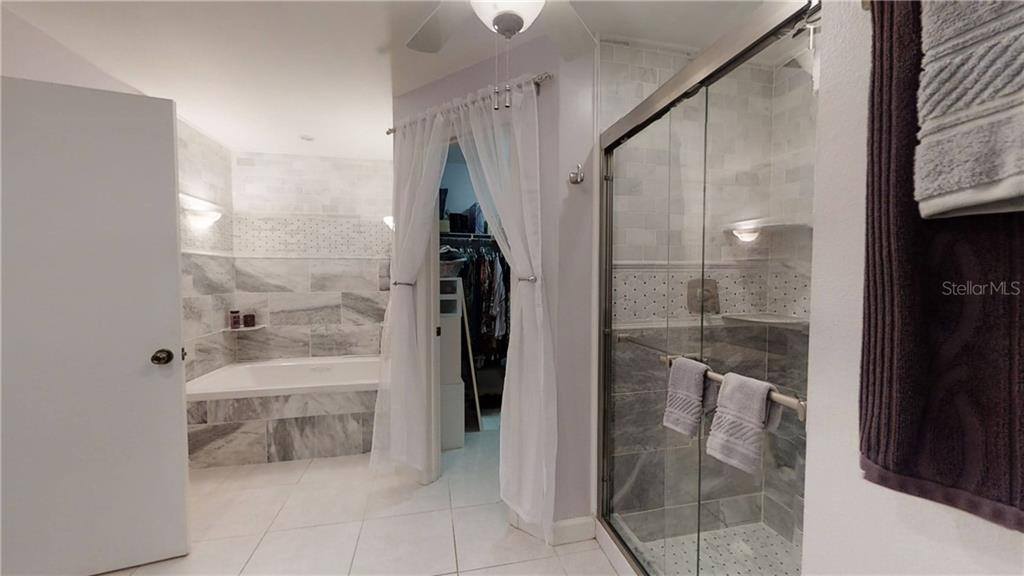 2575 Green Oak Ct, Sarasota, FL 34232