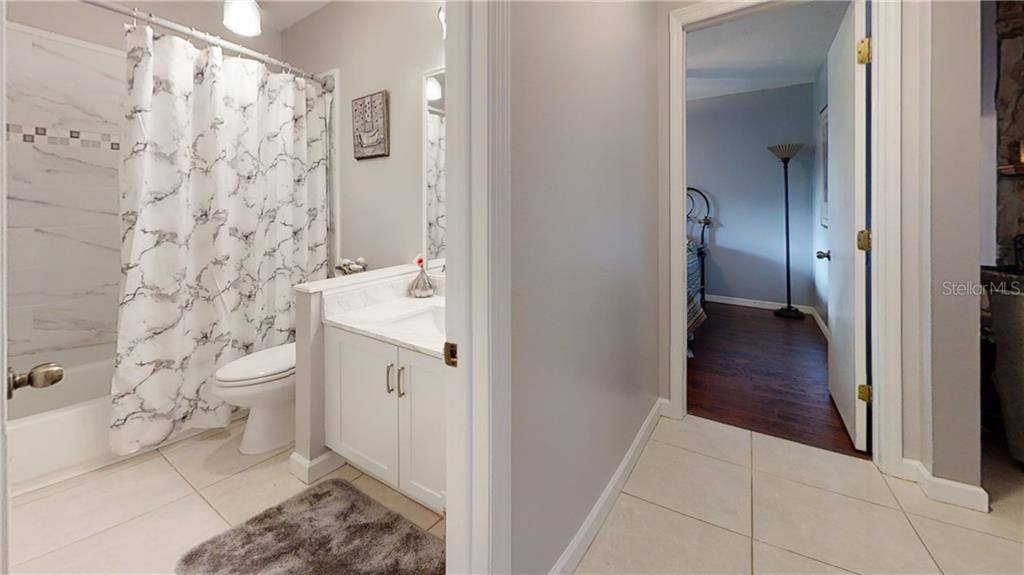 2575 Green Oak Ct, Sarasota, FL 34232