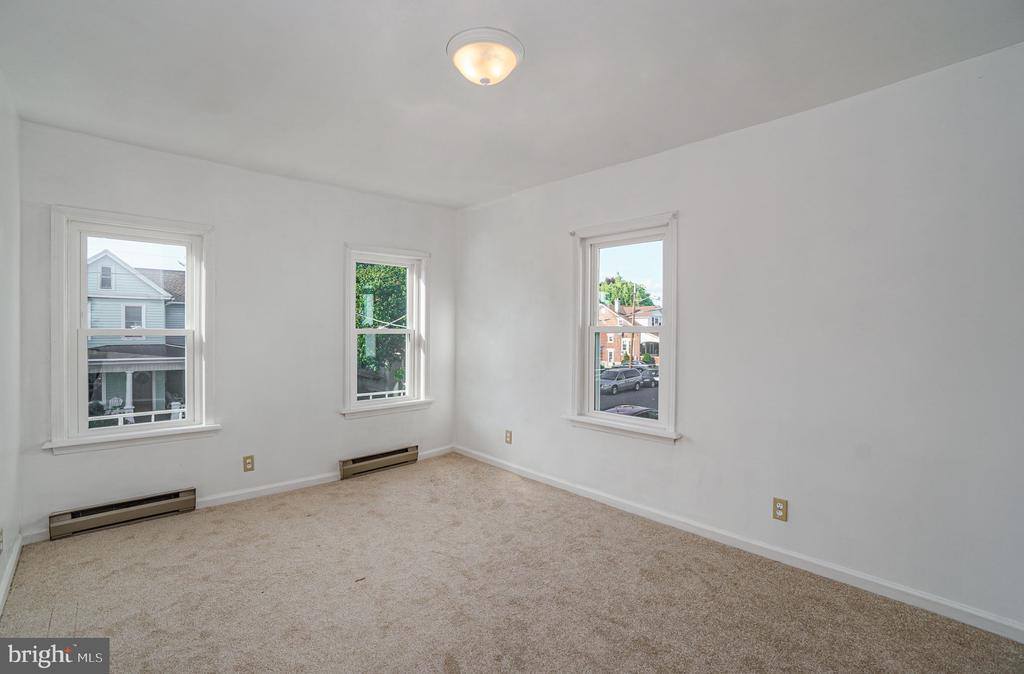 21 West Coover Street, Mechanicsburg, PA 17055