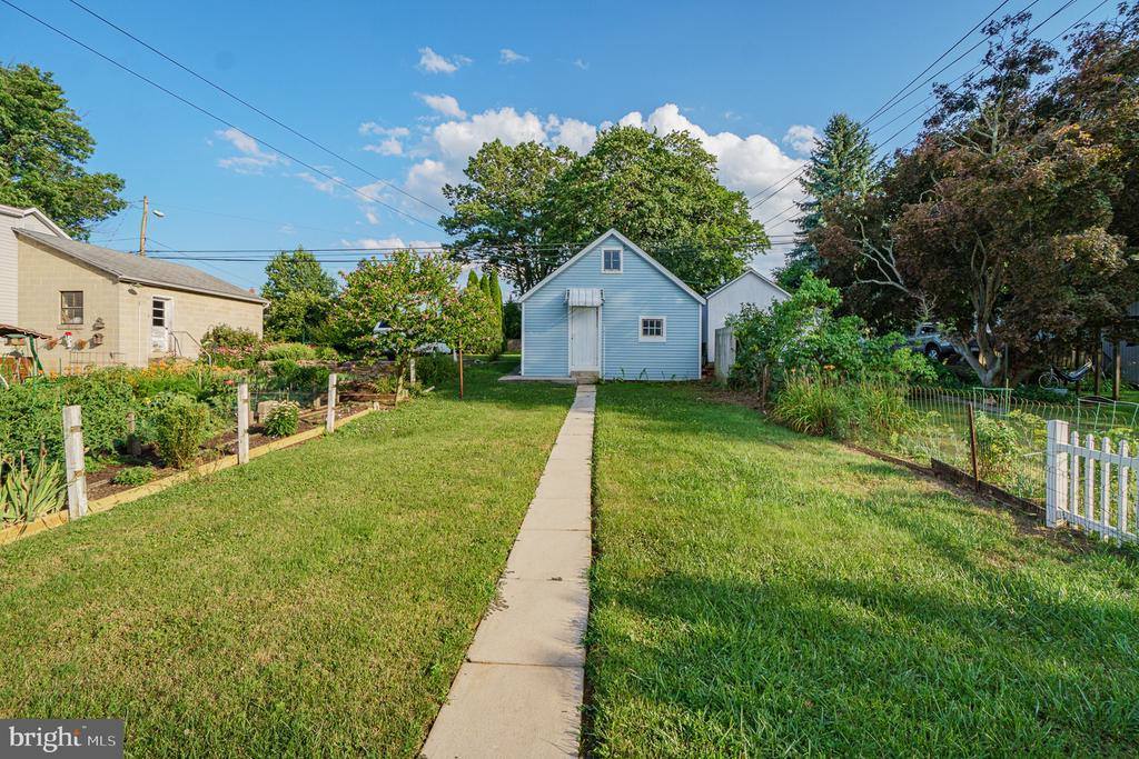 21 West Coover Street, Mechanicsburg, PA 17055