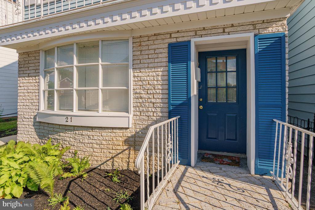 21 West Coover Street, Mechanicsburg, PA 17055