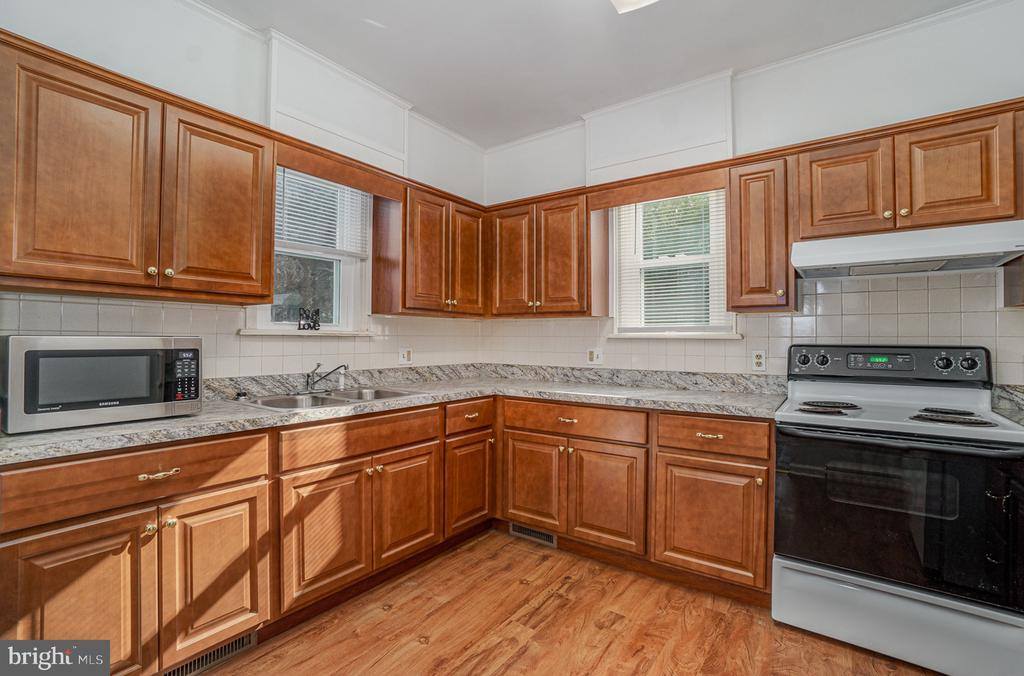 21 West Coover Street, Mechanicsburg, PA 17055