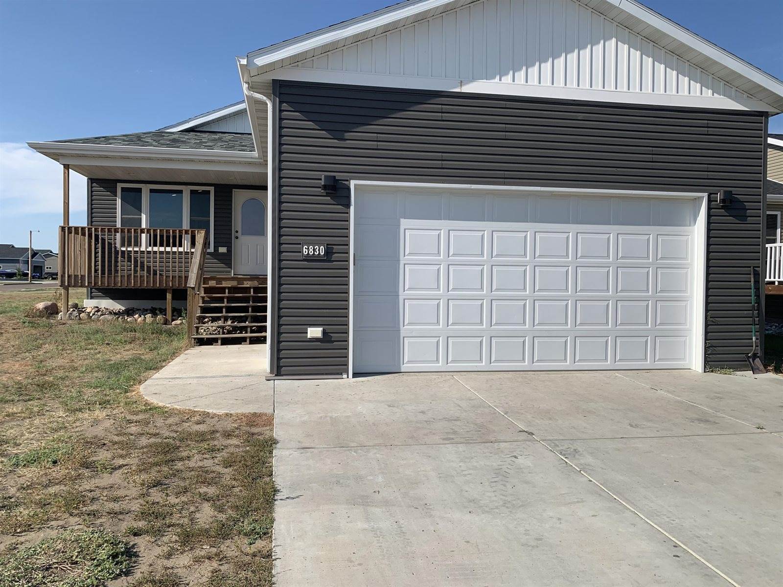 6830 Dolan Drive, Lincoln, ND 58504