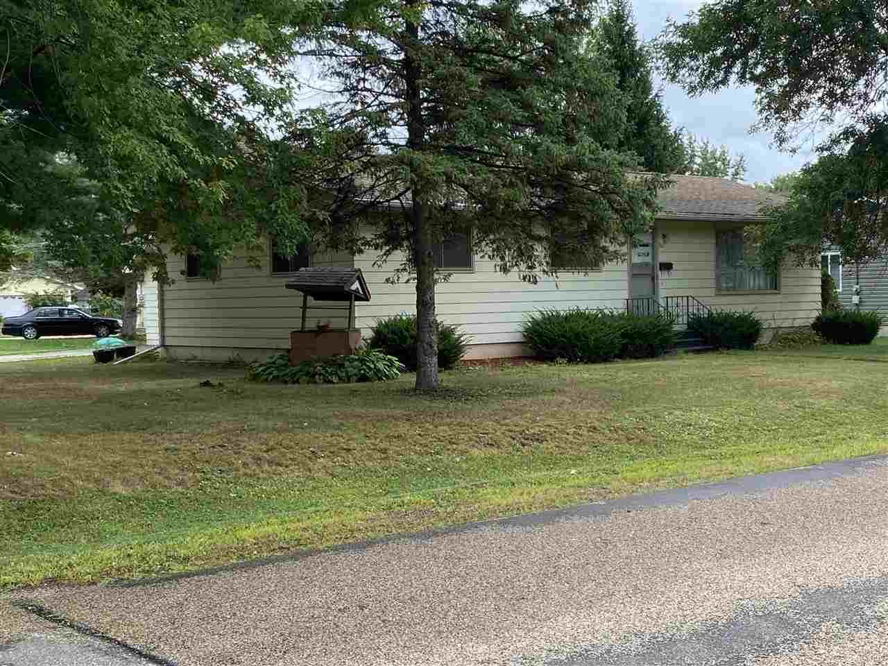 901 S Erickson Avenue, Marshfield, WI 54449