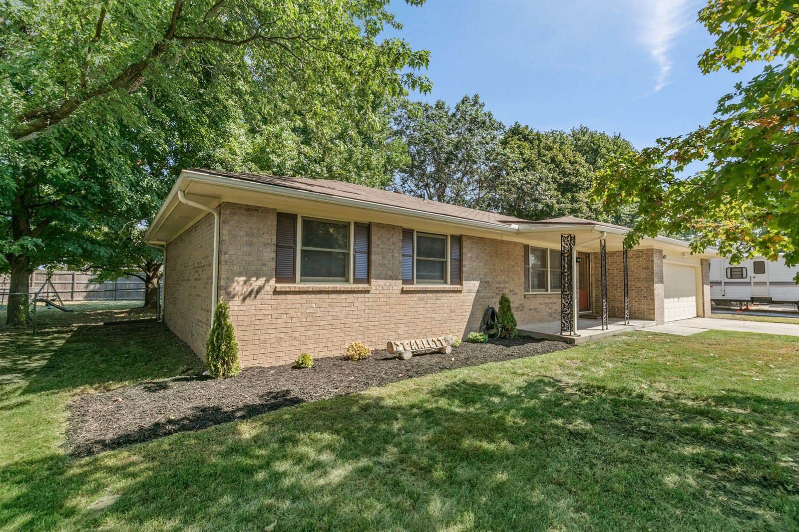 6821 West Lone Oak Street, Springfield, MO 65803