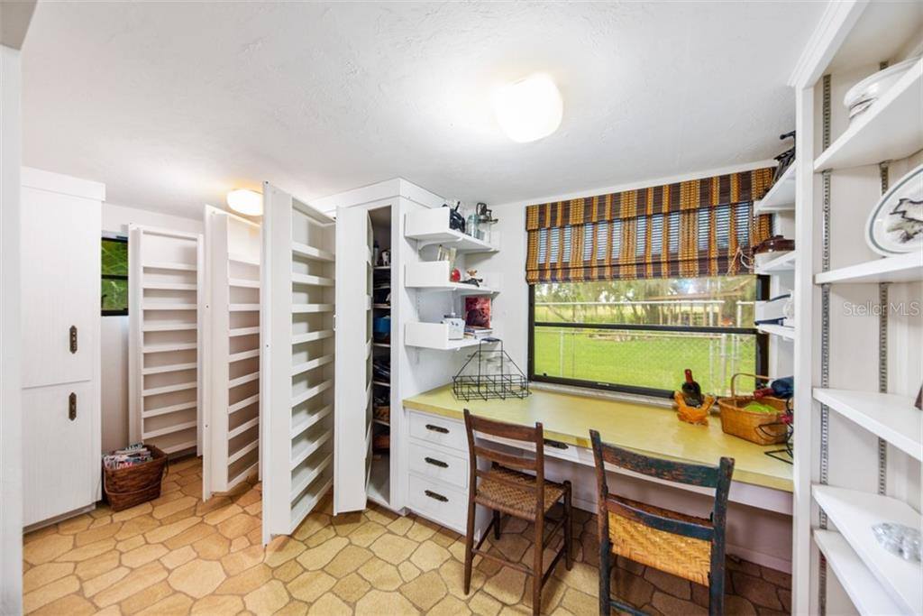 6474 Kickapoo, Sarasota, FL 34241