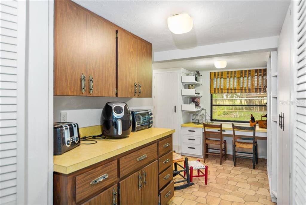 6474 Kickapoo, Sarasota, FL 34241