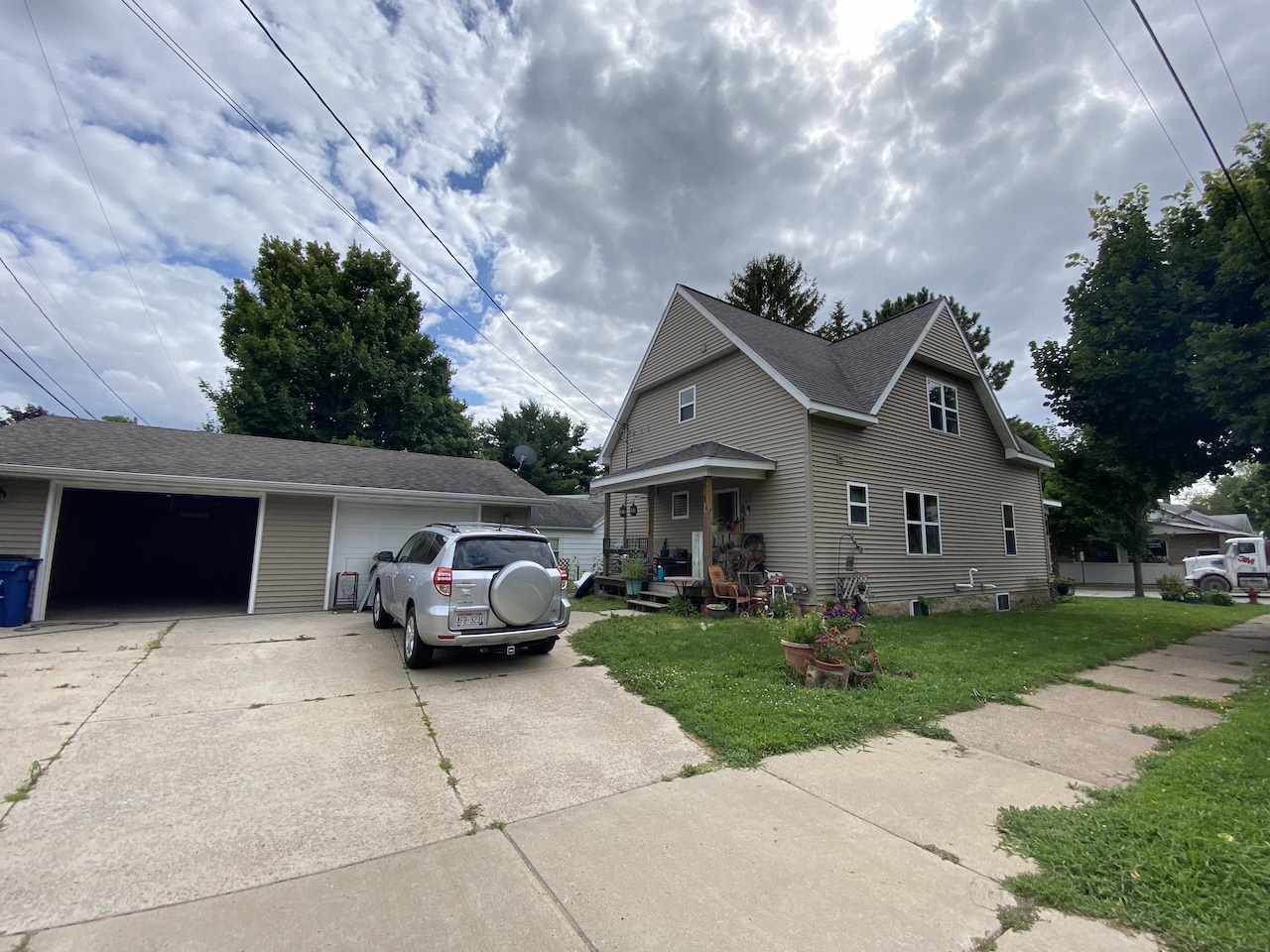 827 N 3rd Avenue, Wausau, WI 54401