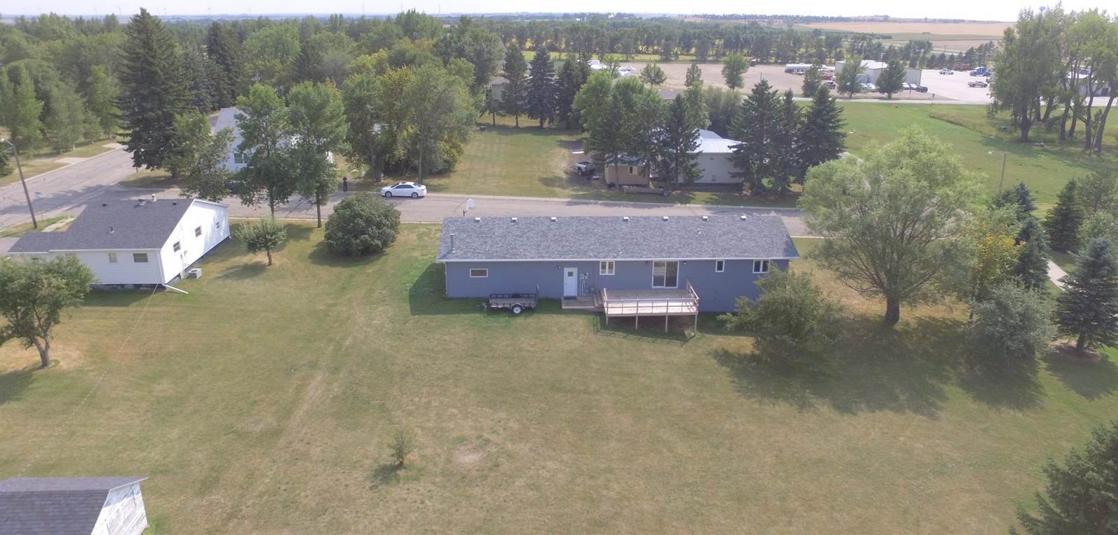 412 Louise Avenue, Wilton, ND 58579