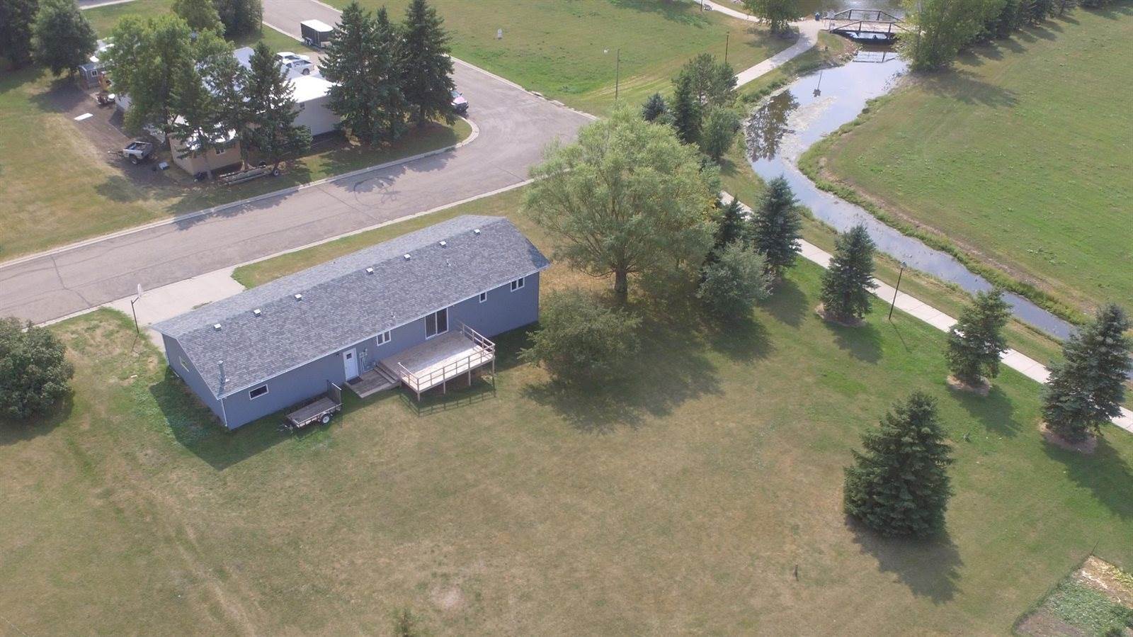 412 Louise Avenue, Wilton, ND 58579