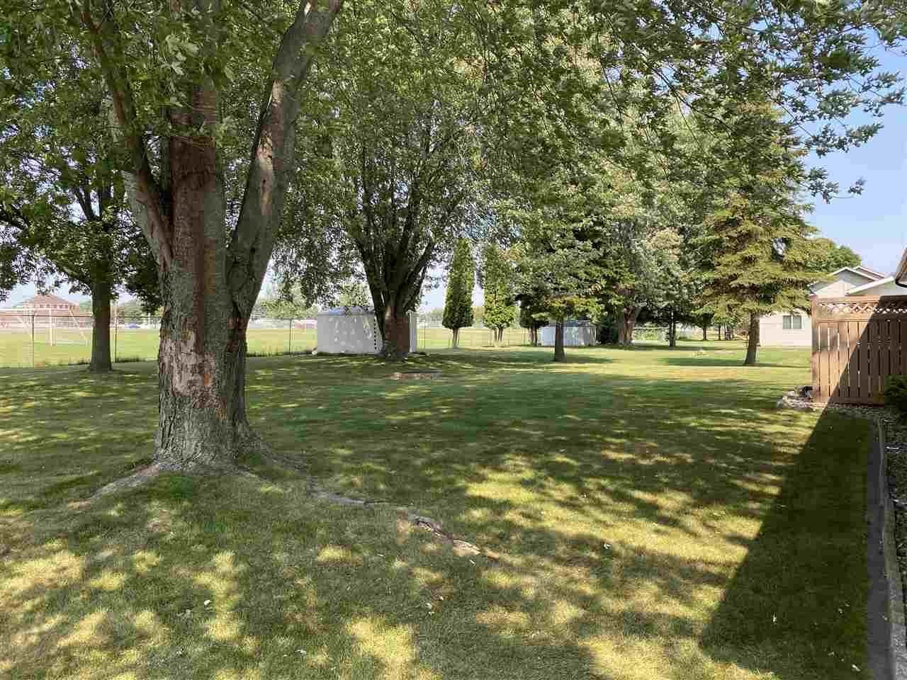 1800 S Apple Avenue, Marshfield, WI 54449