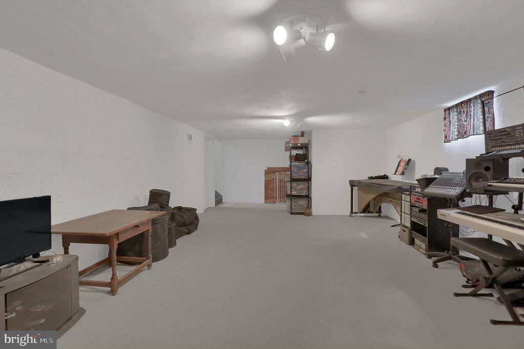 1640 Clover Lane, York, PA 17403