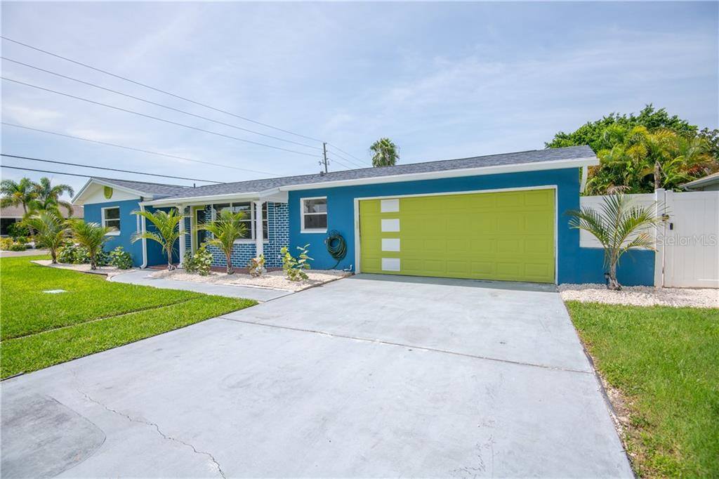 12100 6TH East, Treasure Island, FL 33706