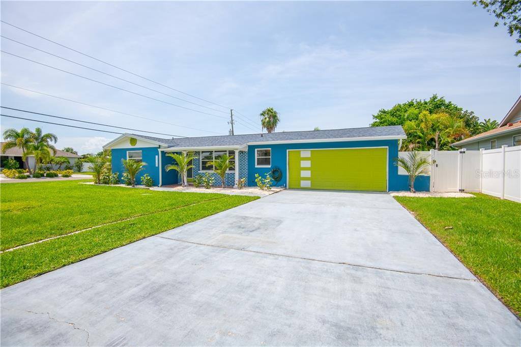 12100 6TH East, Treasure Island, FL 33706