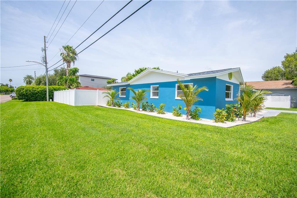 12100 6TH East, Treasure Island, FL 33706