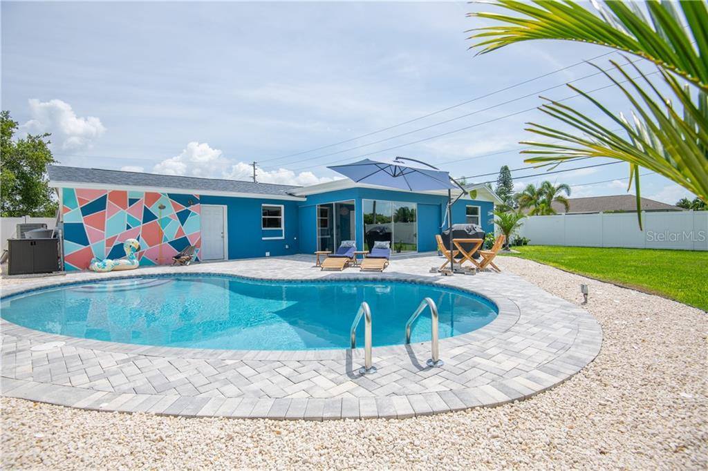 12100 6TH East, Treasure Island, FL 33706