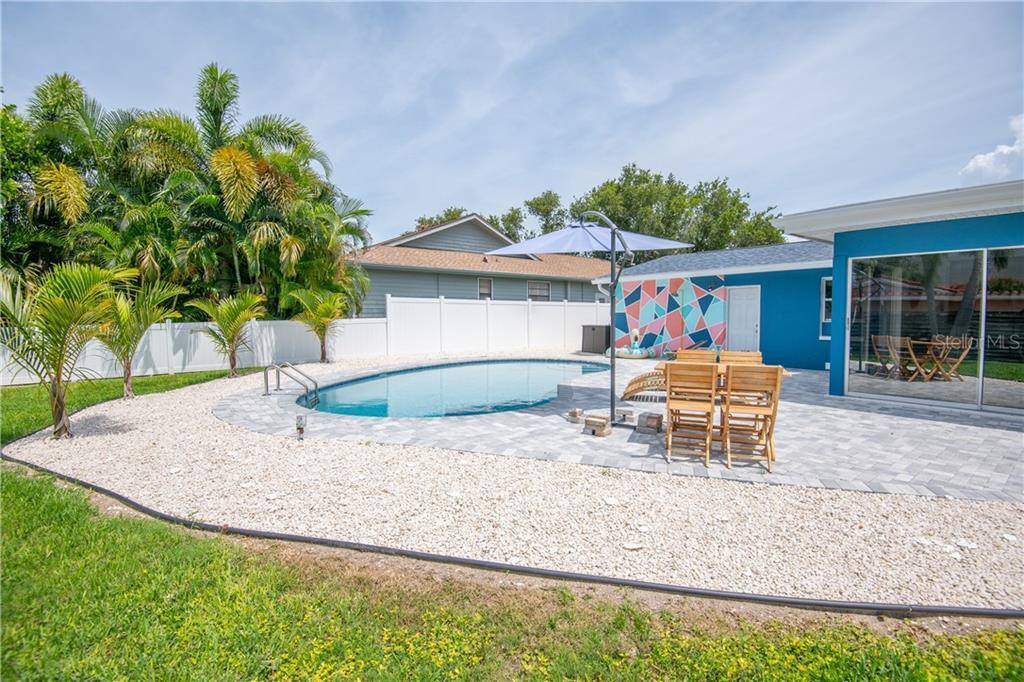 12100 6TH East, Treasure Island, FL 33706