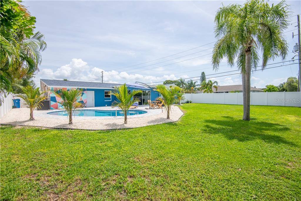 12100 6TH East, Treasure Island, FL 33706