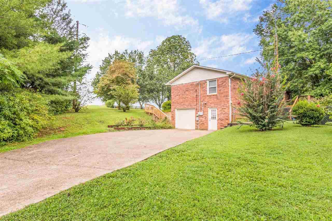 13084 Alvaton Scottsville Rd, Alvaton, KY 42122