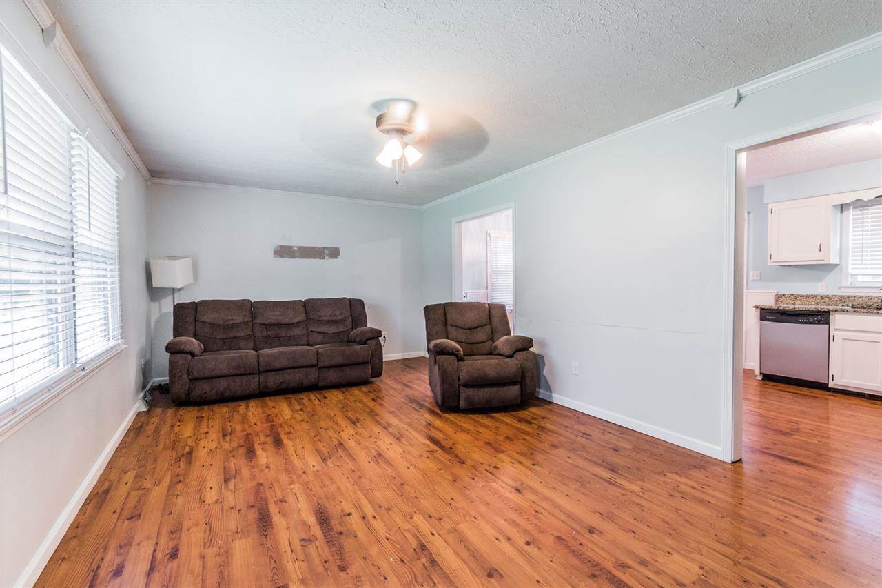 13084 Alvaton Scottsville Rd, Alvaton, KY 42122