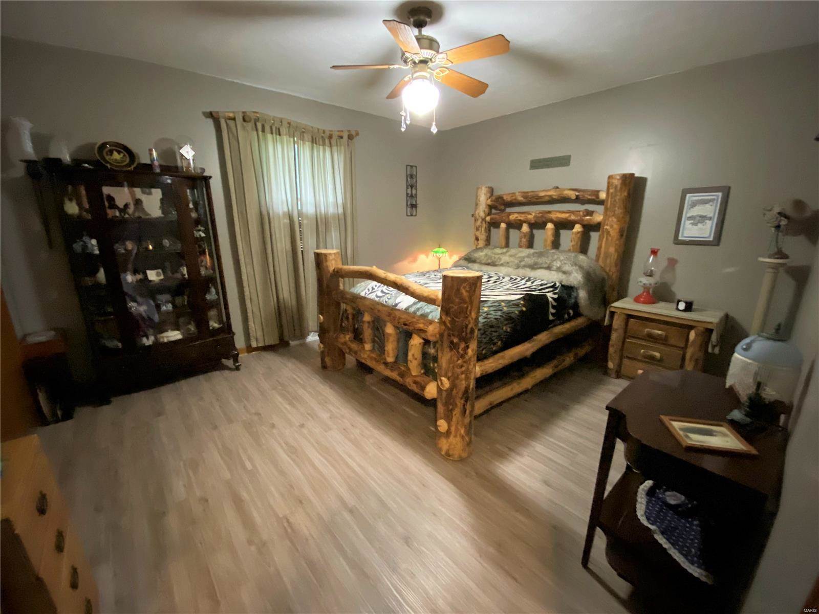 18485 Highway Y, Dixon, MO 65459