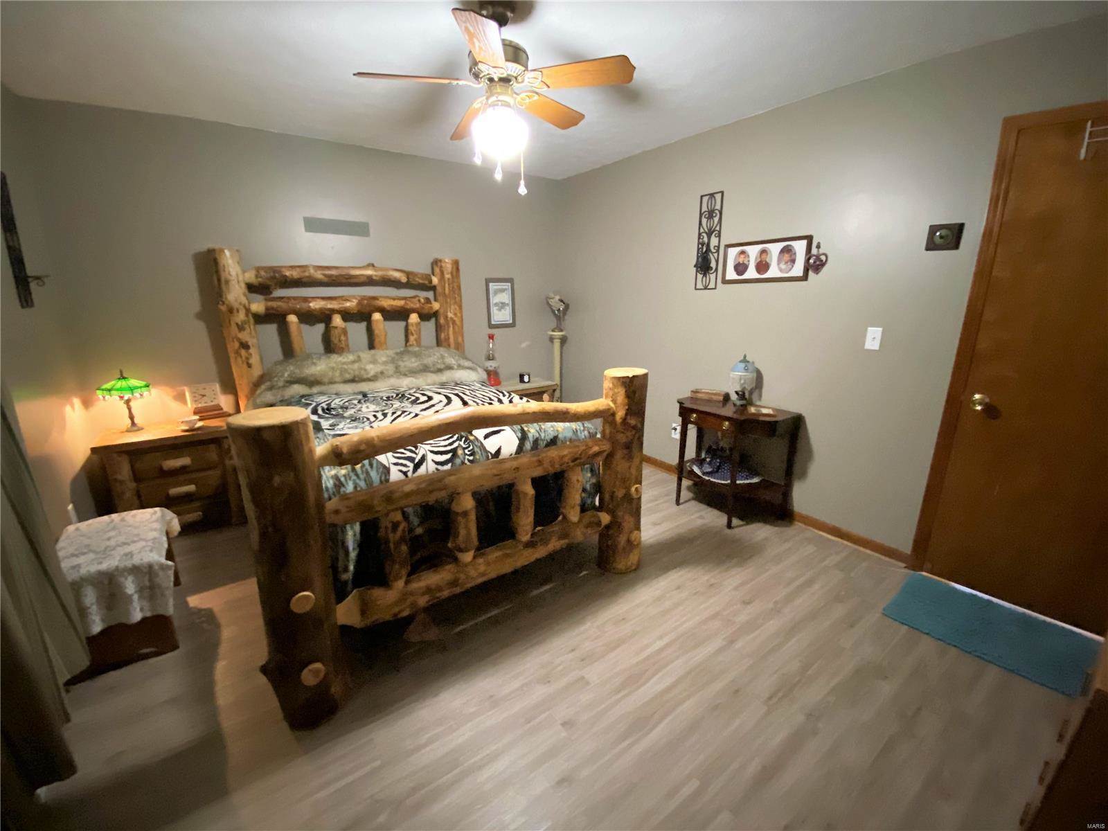 18485 Highway Y, Dixon, MO 65459