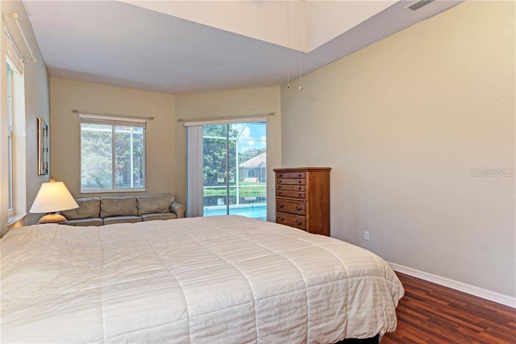 6244 Donnington, Sarasota, FL 34238