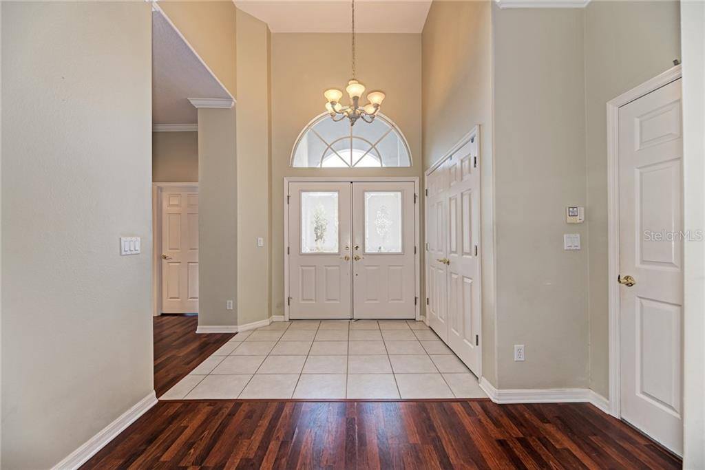 6244 Donnington, Sarasota, FL 34238