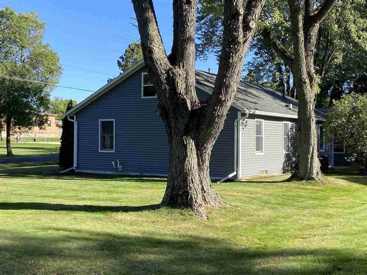 600 S Schmidt Avenue, Marshfield, WI 54449