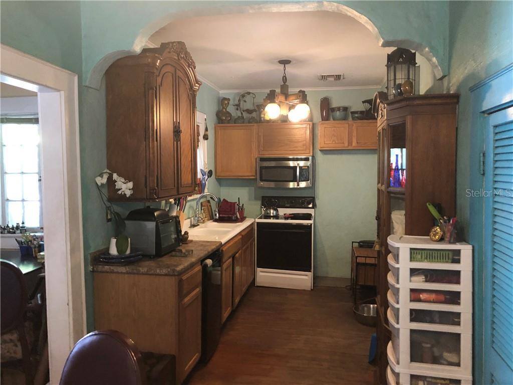 1929 10th Street, Sarasota, FL 34236