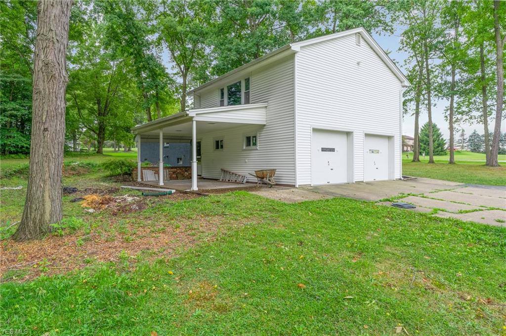 9015 Struthers Road, New Middletown, OH 44442