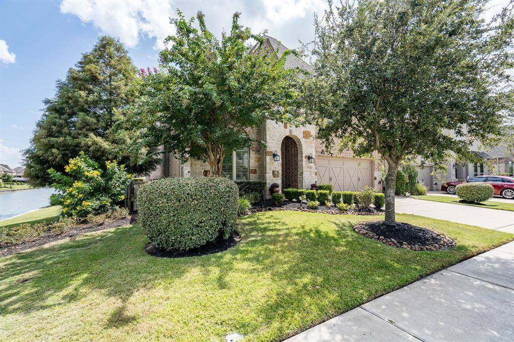 17911 Pecan Bayou Lane, Cypress, TX 77433