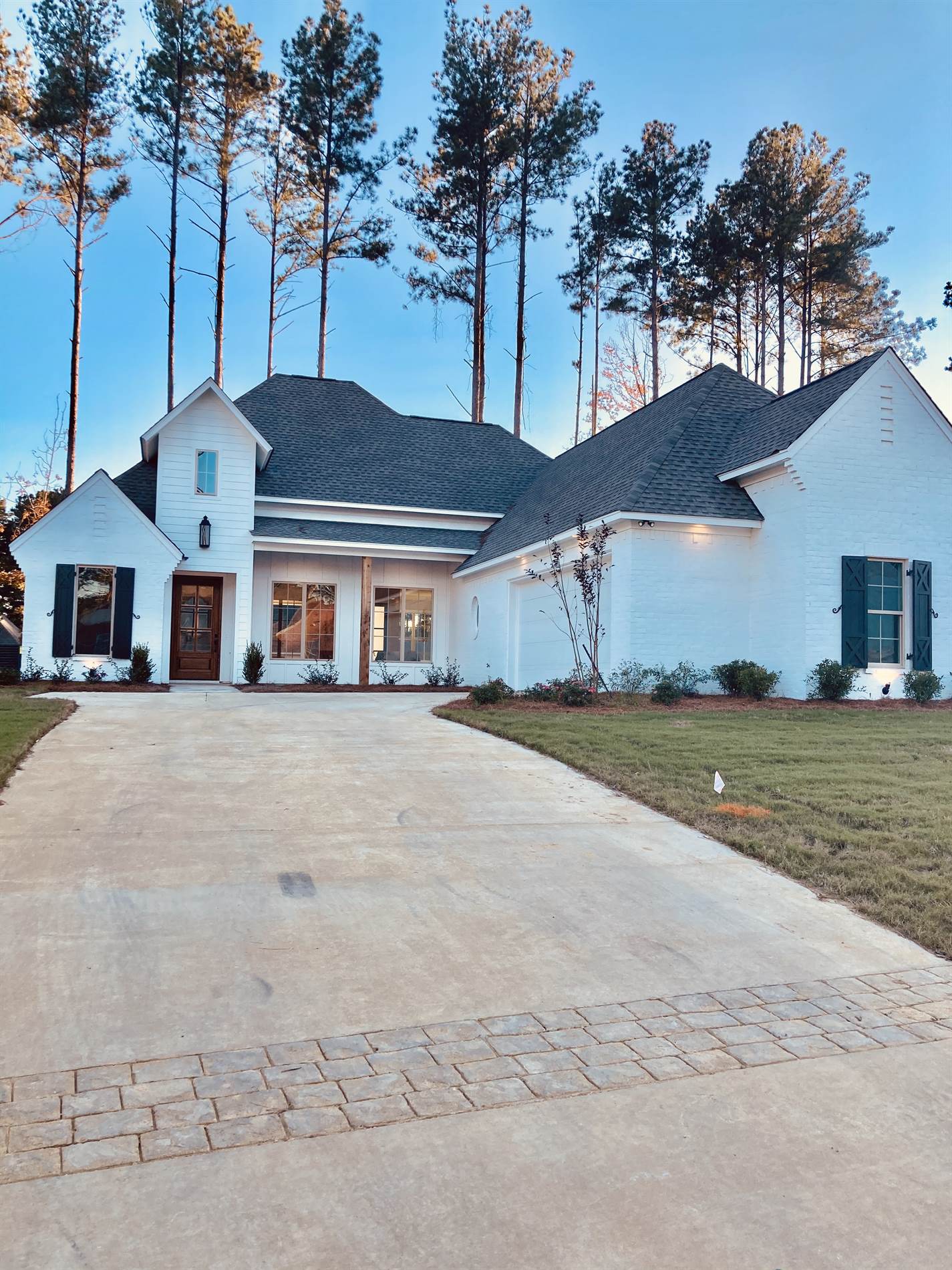 1236 Cutter Ln, Brandon, MS 39047