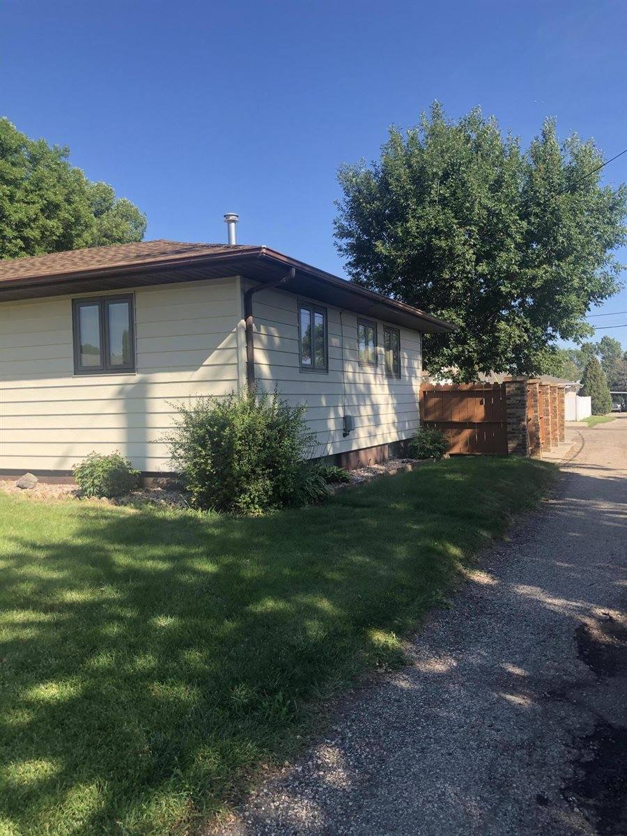 710 15th St West, Williston, ND 58801