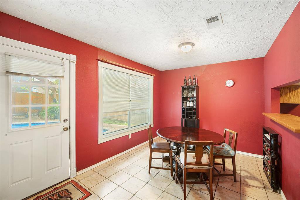 5722 Sunnygate Drive, Spring, TX 77373