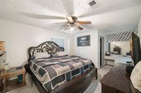 5722 Sunnygate Drive, Spring, TX 77373