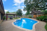 5722 Sunnygate Drive, Spring, TX 77373