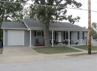 317 S West St, Mt Vernon, MO 65712