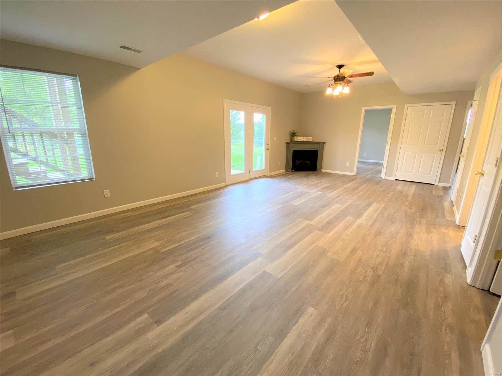 24435 Stuart Road, Waynesville, MO 65583