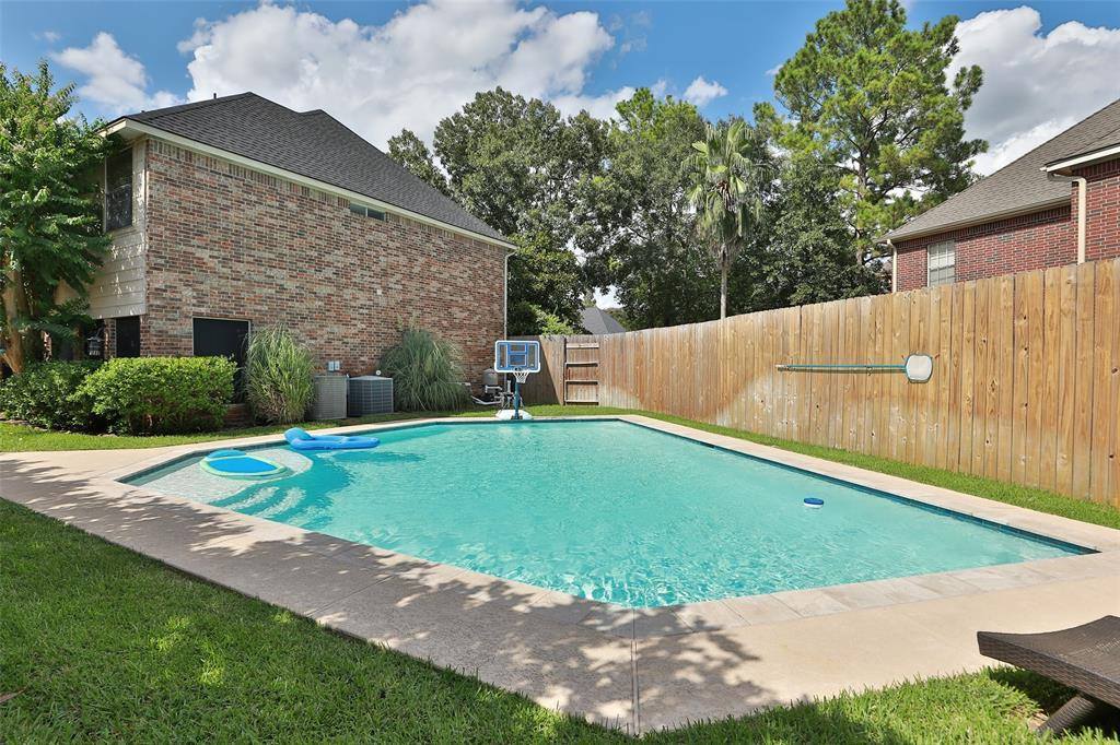 16511 Champions Cove Court, Spring, TX 77379