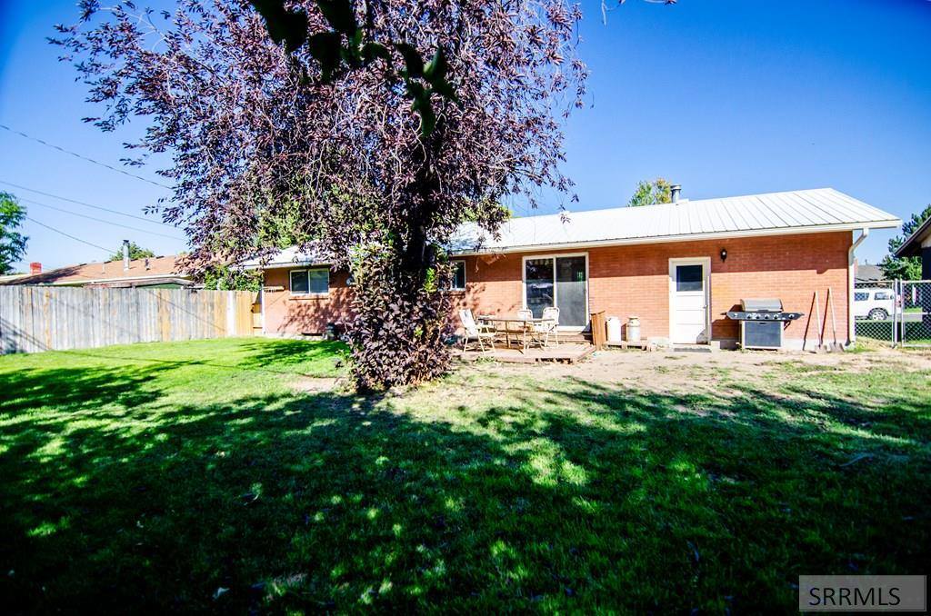 415 Falls Drive, Idaho Falls, ID 83401