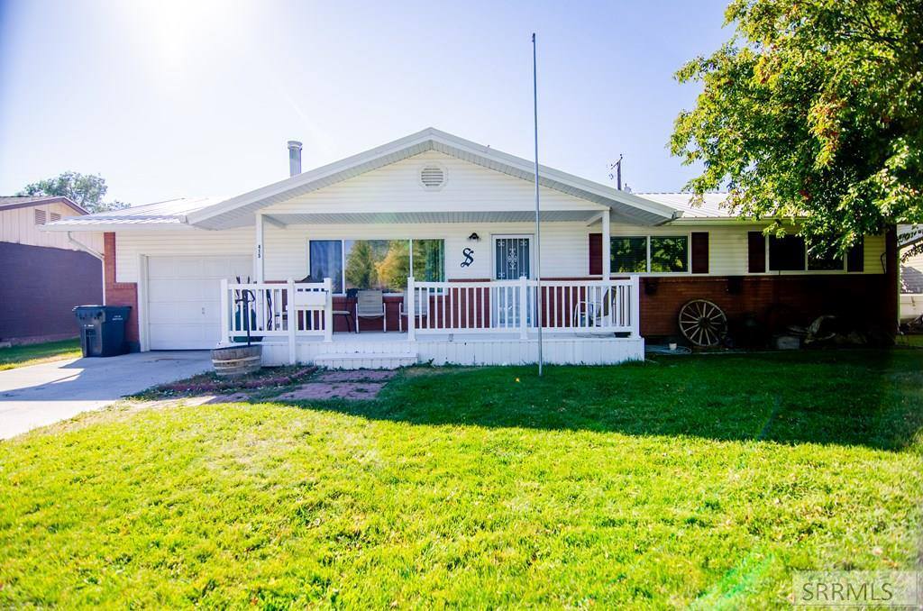 415 Falls Drive, Idaho Falls, ID 83401