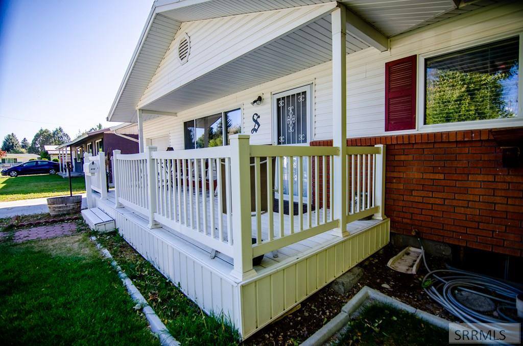 415 Falls Drive, Idaho Falls, ID 83401