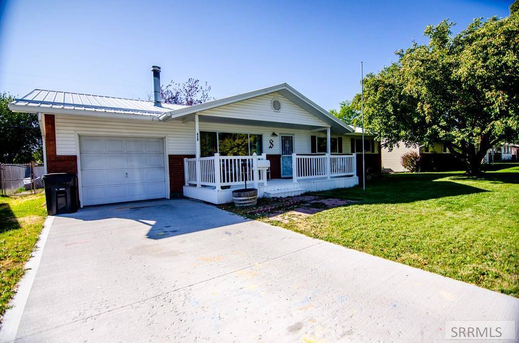 415 Falls Drive, Idaho Falls, ID 83401
