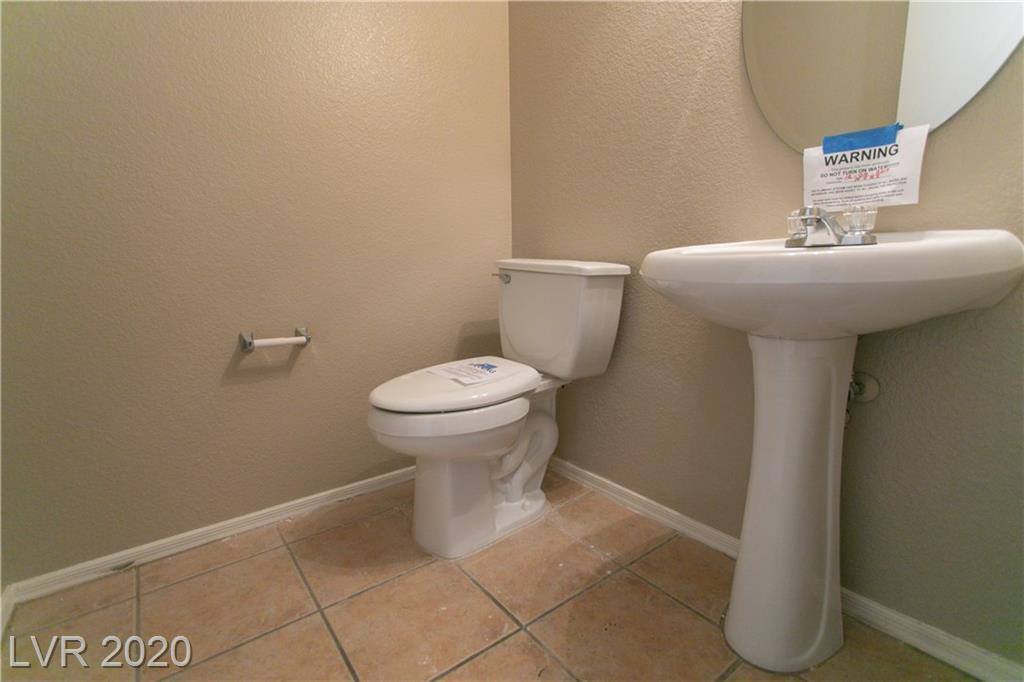 1529 Los Alamos Drive, North Las Vegas, NV 89031