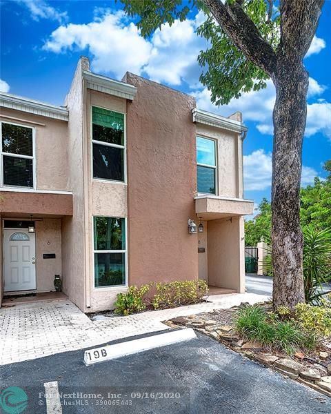 8 Coventry Way, Wilton Manors, FL 33305