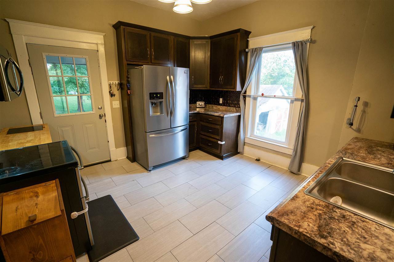 605 E Main St, Glasgow, KY 42141