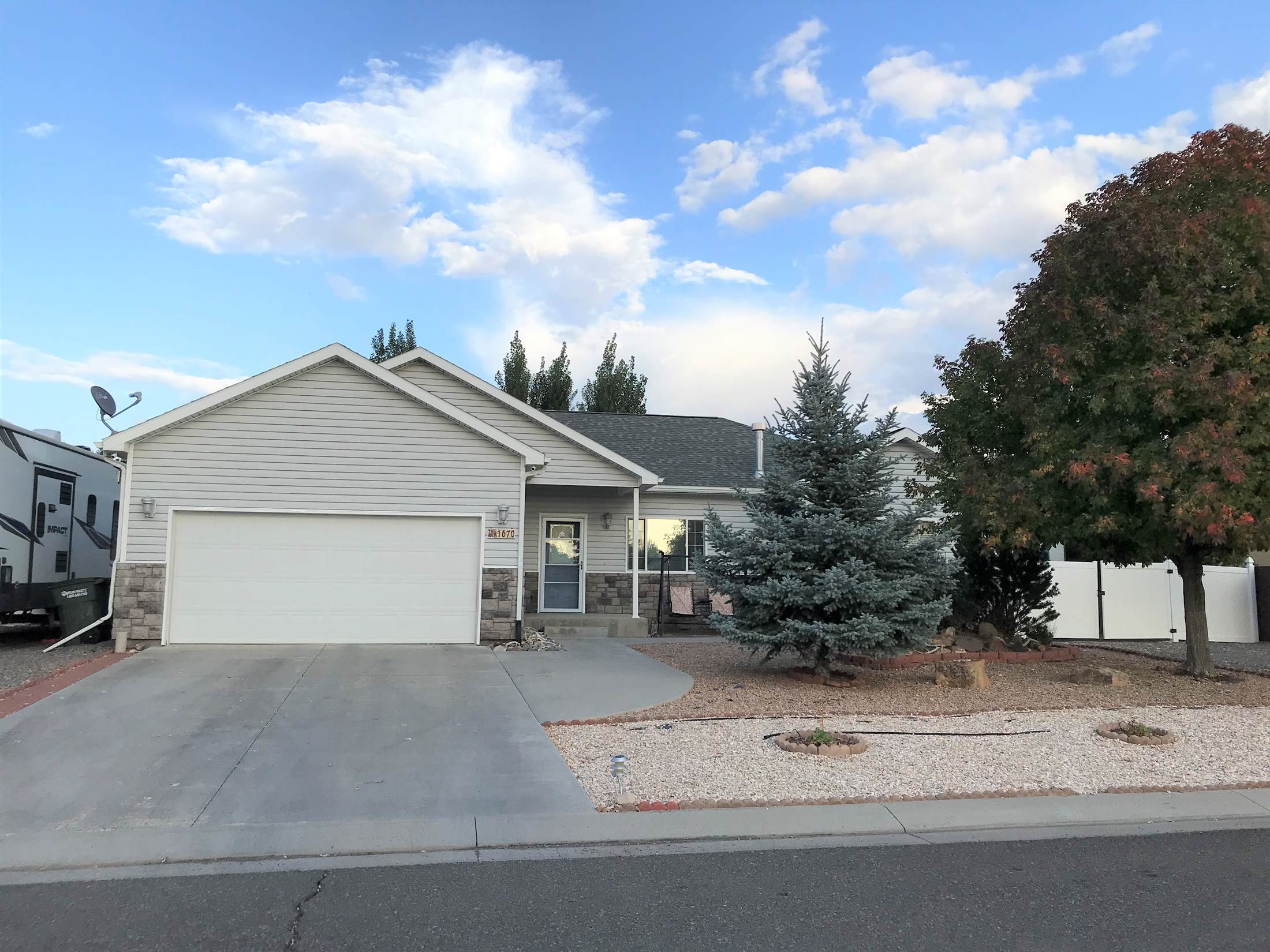 1670 6429 Road, Montrose, CO 81403